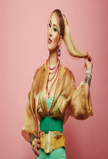 İpek  Demir'den  Yaz Şarkısı