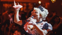 Sold Out  Kraliçesi Amanda İş Başında